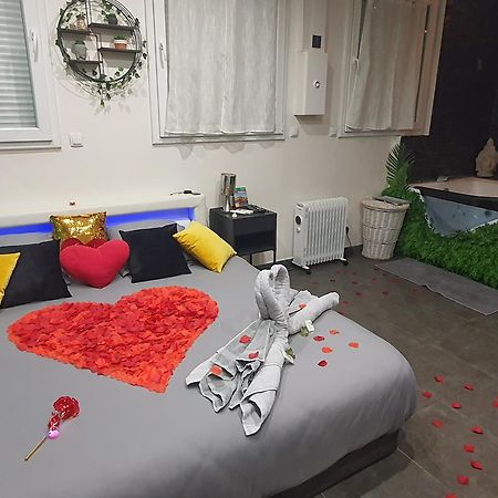 Suite Jacuzzi Privatif Plage Des Catalans Marseille Kültér fotó