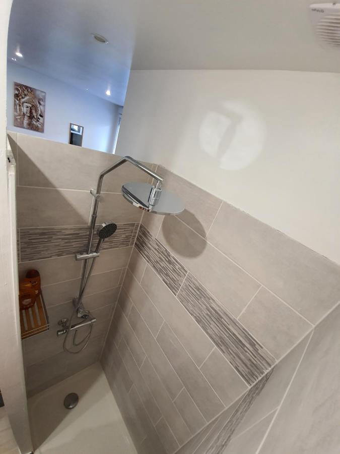 Suite Jacuzzi Privatif Plage Des Catalans Marseille Kültér fotó