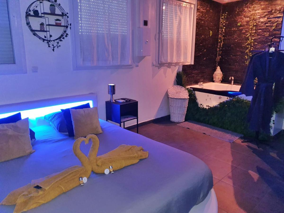 Suite Jacuzzi Privatif Plage Des Catalans Marseille Kültér fotó